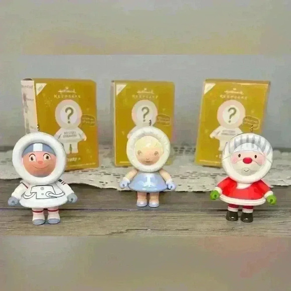 Hallmark Keepsake NEW 2012 set of 3 “Frosty” Mystery Christmas Ornaments - Picture 1 of 5